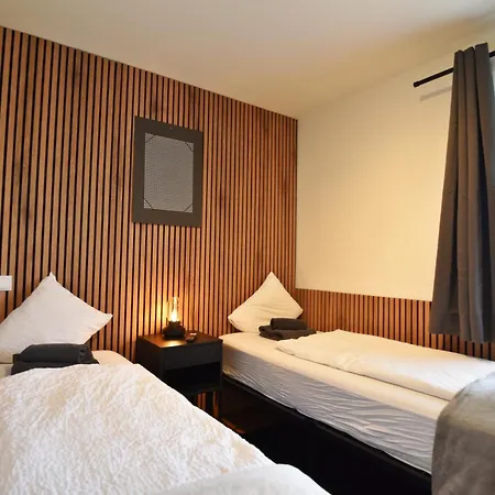 R204 By Flataid And Near Lkh 24-7 Check In Apartmán *